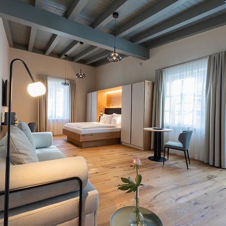 Boutique Hotel Gruener Zweig Schlettau Esterno foto