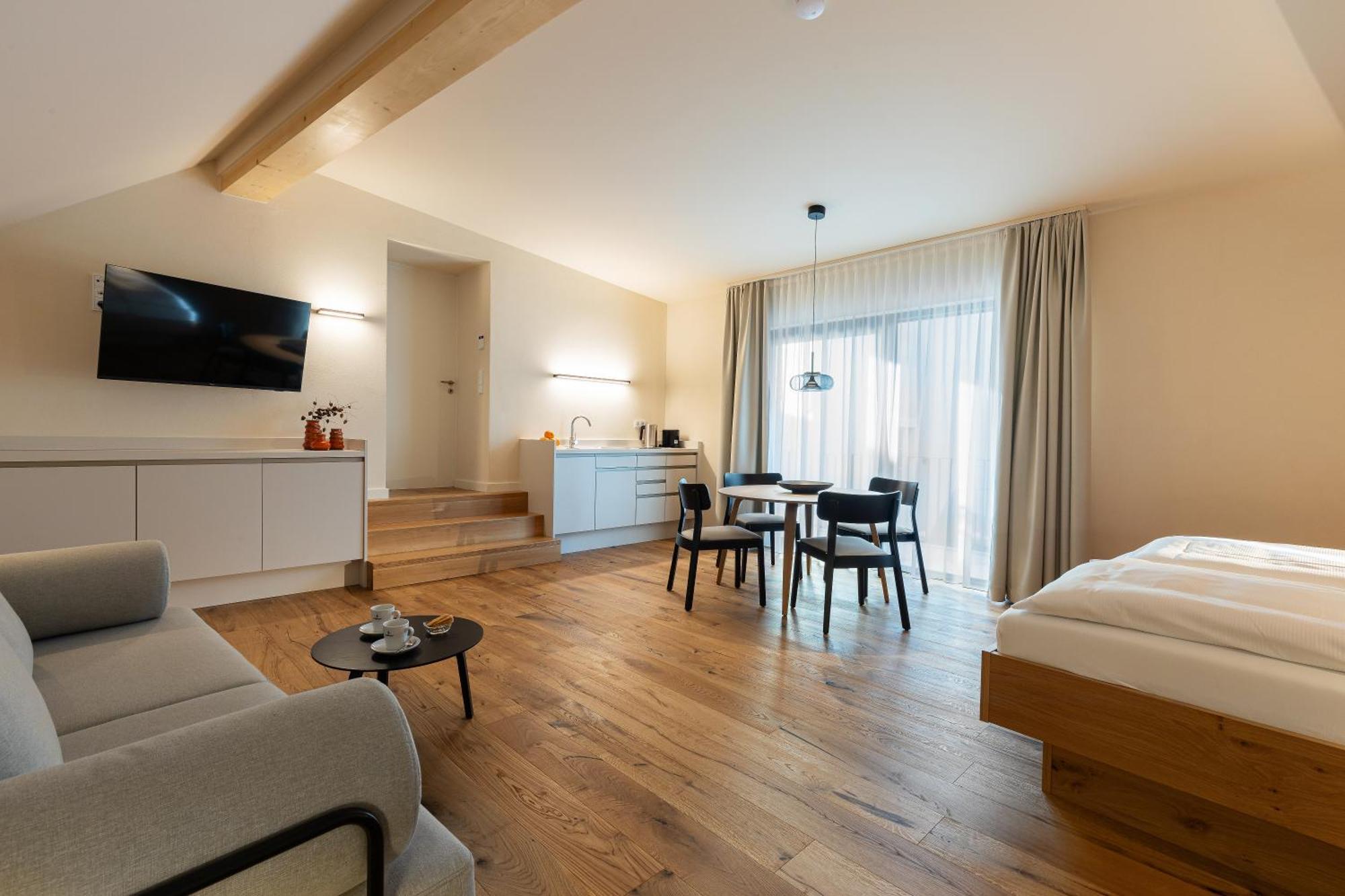 Boutique Hotel Gruener Zweig Schlettau Esterno foto