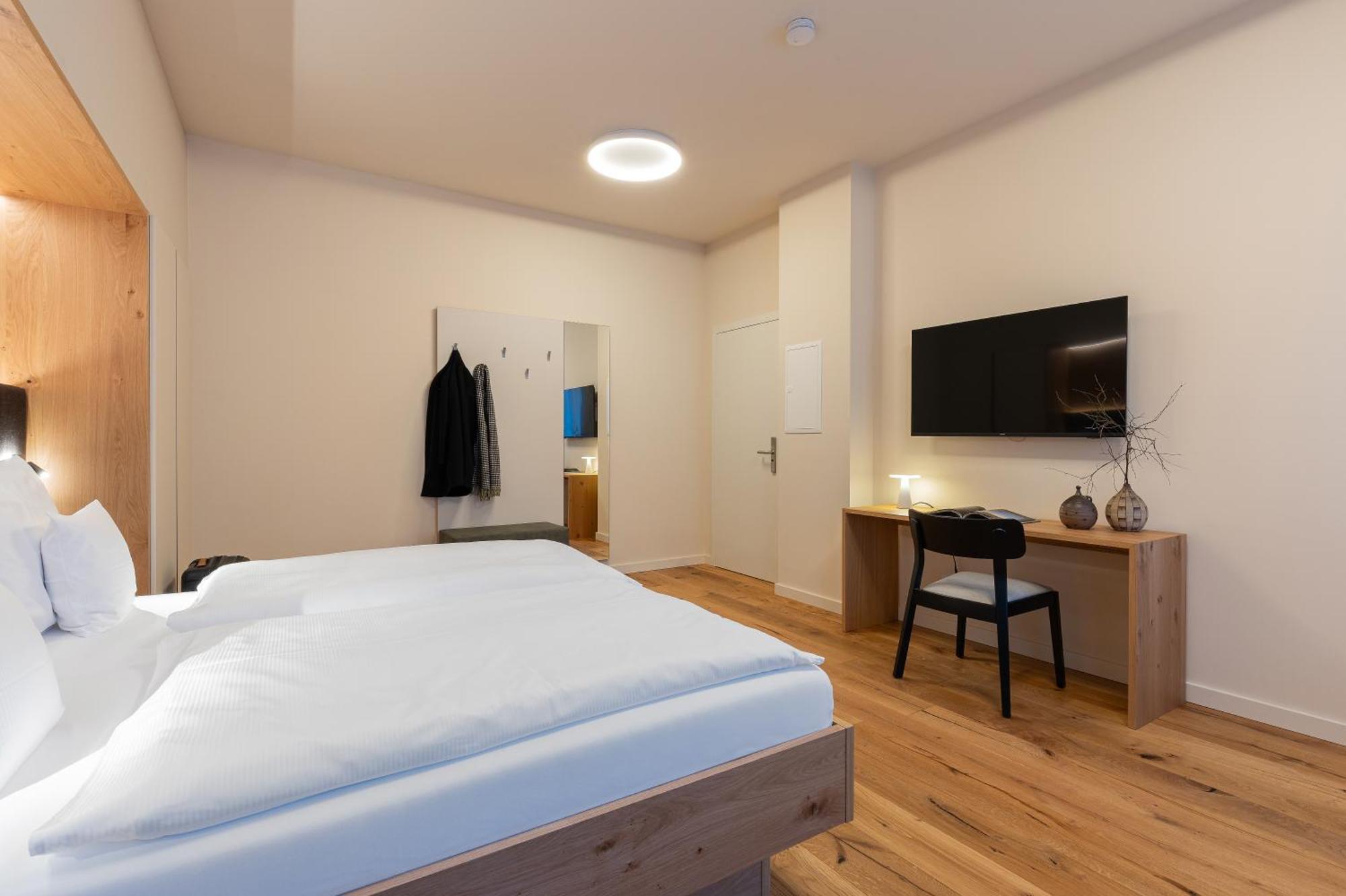 Boutique Hotel Gruener Zweig Schlettau Esterno foto