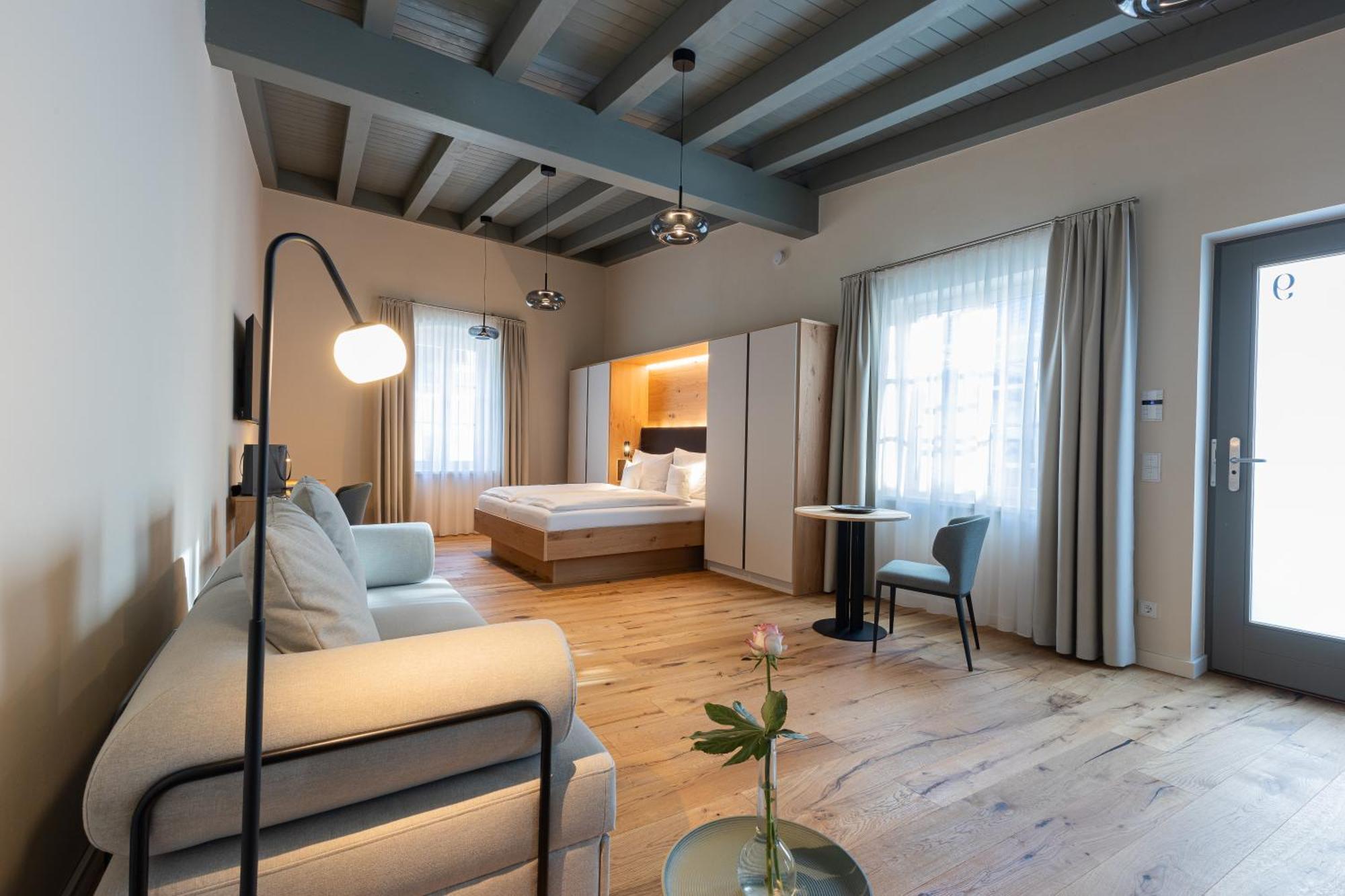Boutique Hotel Gruener Zweig Schlettau Esterno foto