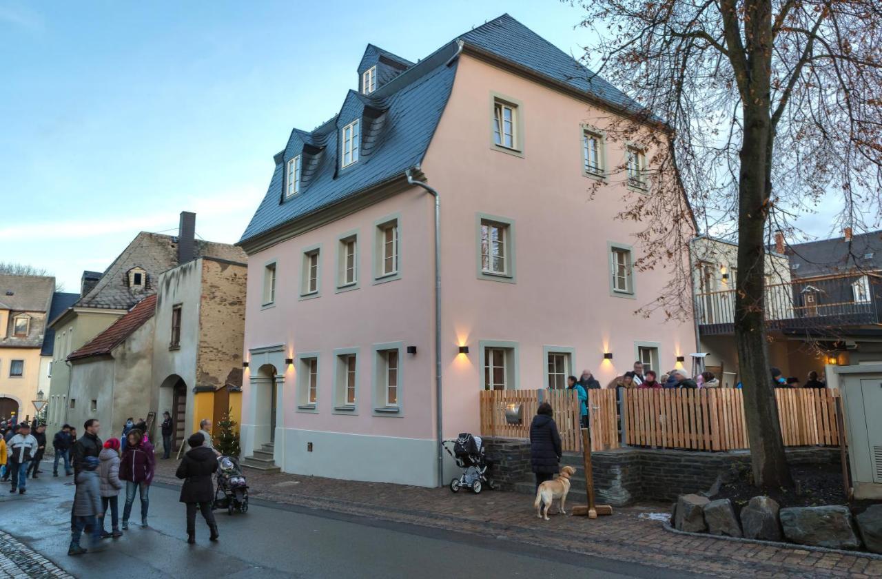 Boutique Hotel Gruener Zweig Schlettau Esterno foto