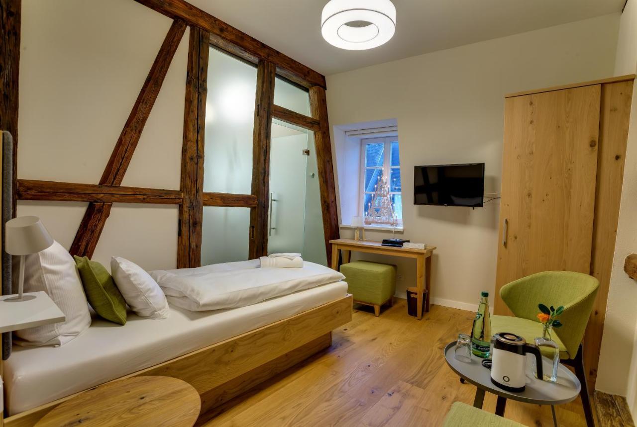 Boutique Hotel Gruener Zweig Schlettau Esterno foto