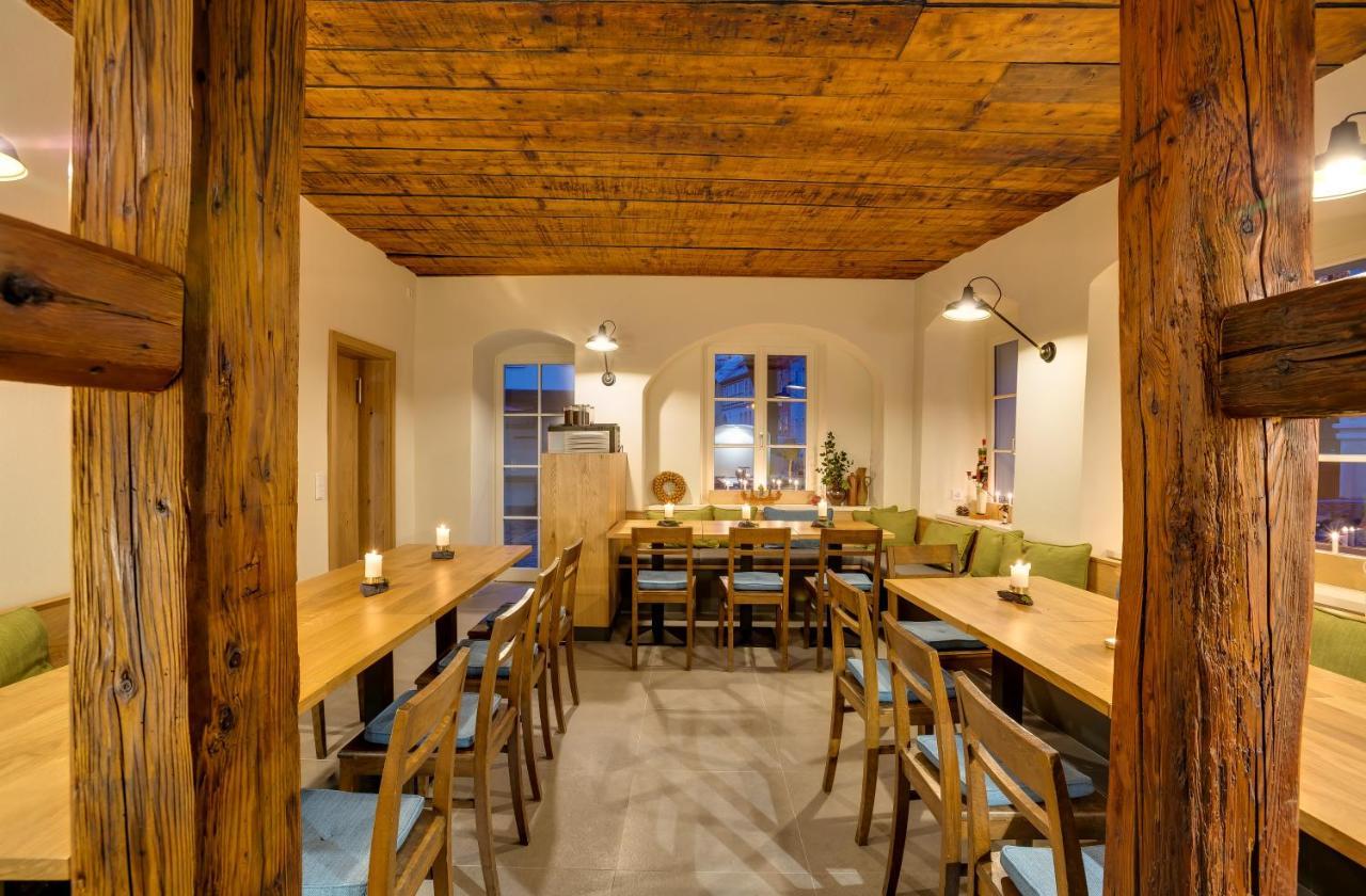 Boutique Hotel Gruener Zweig Schlettau Esterno foto