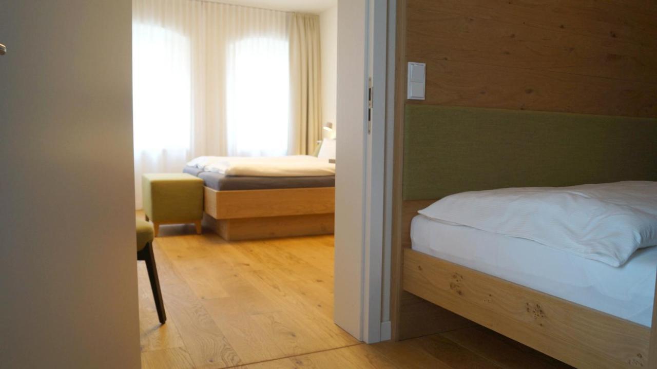 Boutique Hotel Gruener Zweig Schlettau Esterno foto